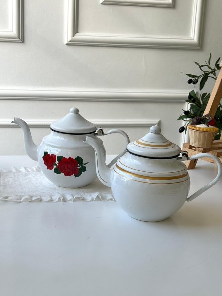 ابريق شاي توتيا