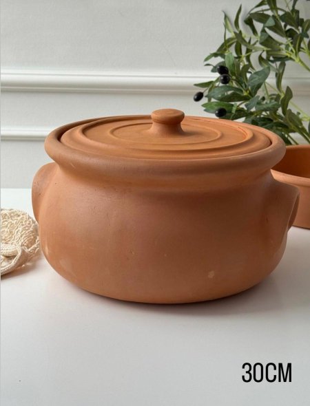 طنجره فخار + 2 يد / قدر