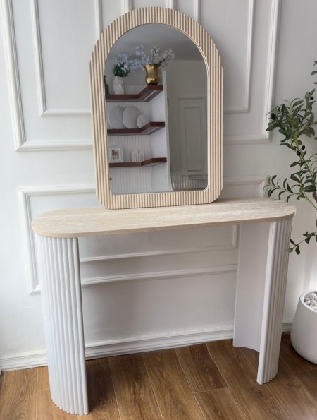 بيرو + مراه قنصل(80*32*110سم + 56*80سم)