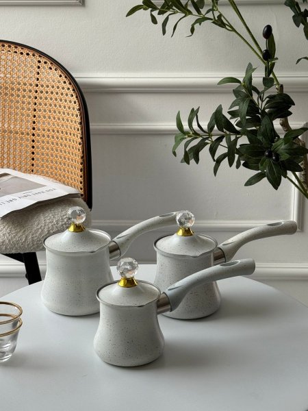 طقم غلايات ستانلس ابيض منقط