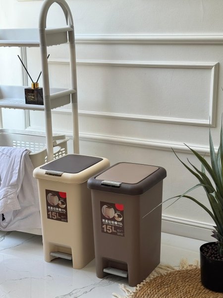 سطل دعسه بلاستيك15لتر